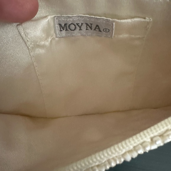 Moyna beaded small wristlet - Picture 3 of 3